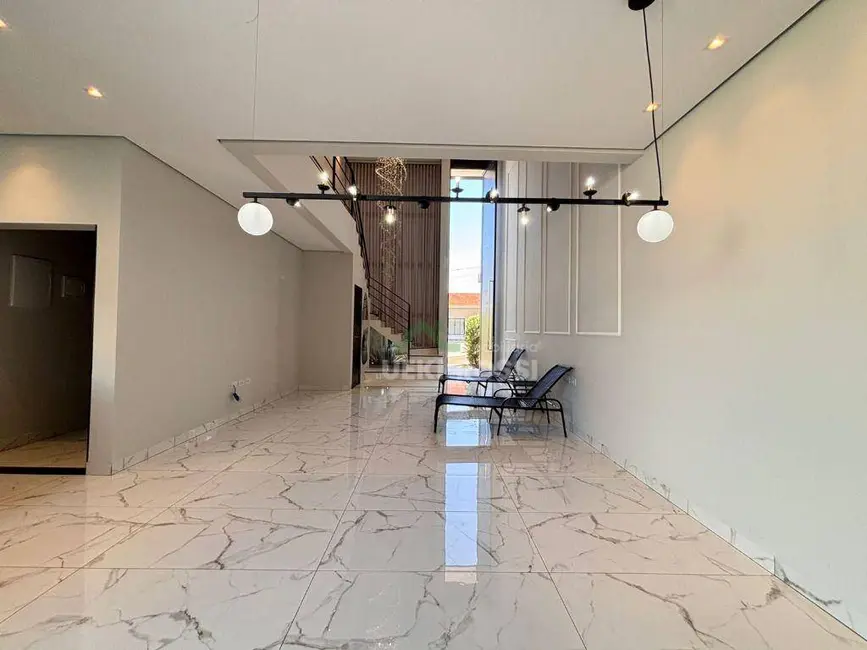 Foto 7 de Casa de Condomínio com 4 quartos à venda, 200m2 em Londrina - PR