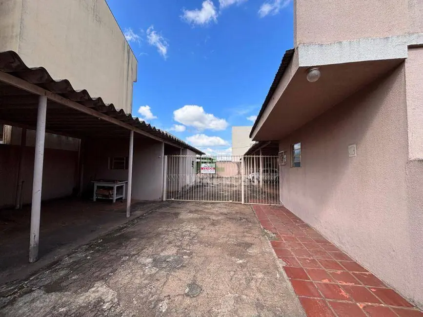 Foto 4 de Terreno / Lote à venda, 429m2 em Igapó, Londrina - PR