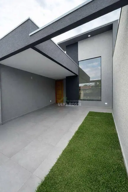 Casa com 3 quartos à venda, 134m2 em Coliseu, Londrina - PR - imagem 3 Foto 3 de Casa com 3 quartos à venda, 134m2 em Coliseu, Londrina - PR