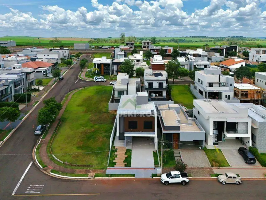 Foto 2 de Casa de Condomínio com 3 quartos à venda, 255m2 em Jardim Morumbi, Londrina - PR