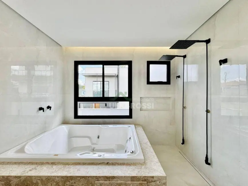 Foto 9 de Casa de Condomínio com 3 quartos à venda, 255m2 em Jardim Morumbi, Londrina - PR