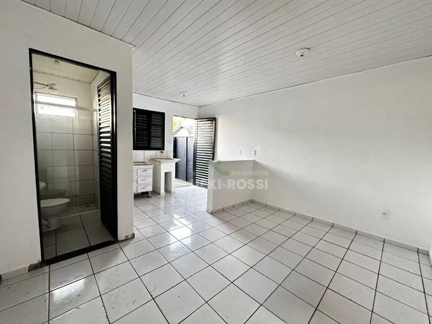 Kitnet com 1 quarto para alugar, 15m2 em Ipanema, Londrina - PR - imagem 9 Foto 9 de Kitnet com 1 quarto para alugar, 15m2 em Ipanema, Londrina - PR