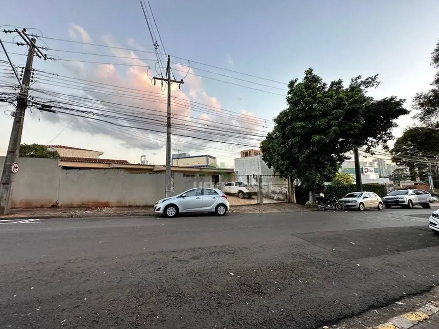Foto 7 de Casa à venda, 360m2 em Vila Ipiranga, Londrina - PR