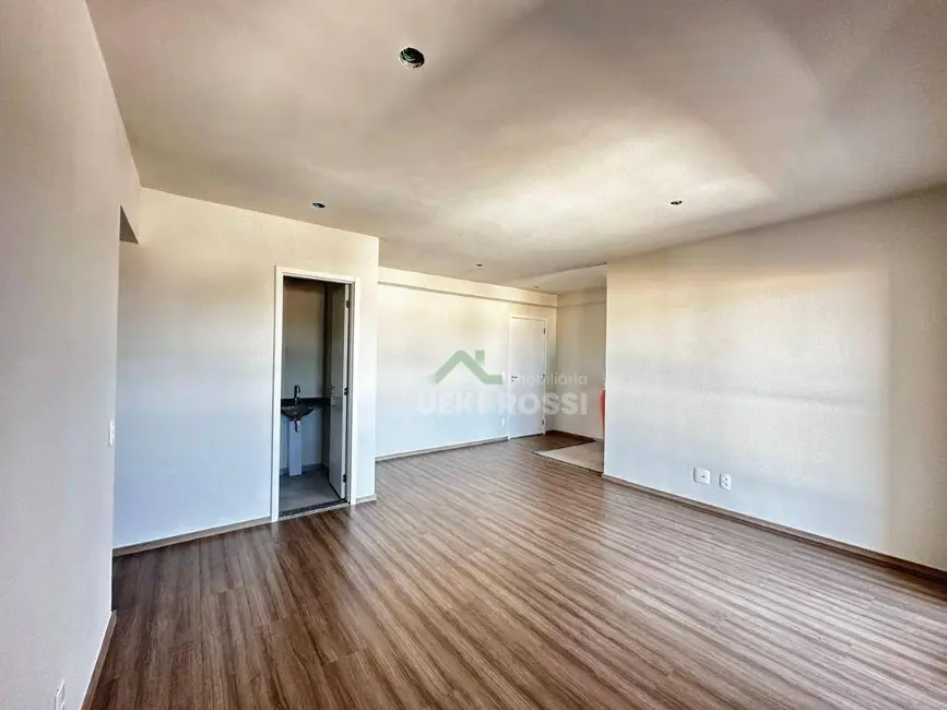 Foto 4 de Apartamento com 2 quartos à venda, 103m2 em Vale dos Tucanos, Londrina - PR