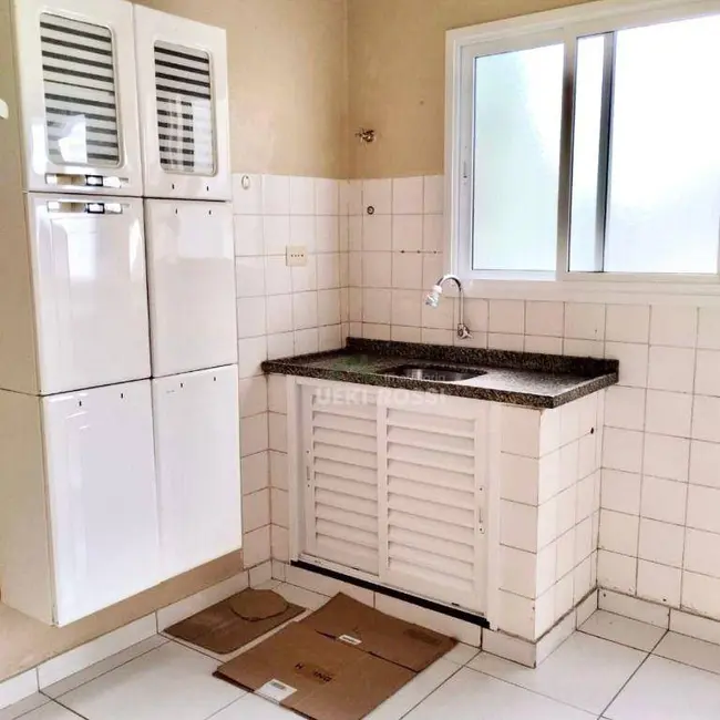Foto 2 de Apartamento com 3 quartos à venda, 67m2 em Vila Shimabokuro, Londrina - PR