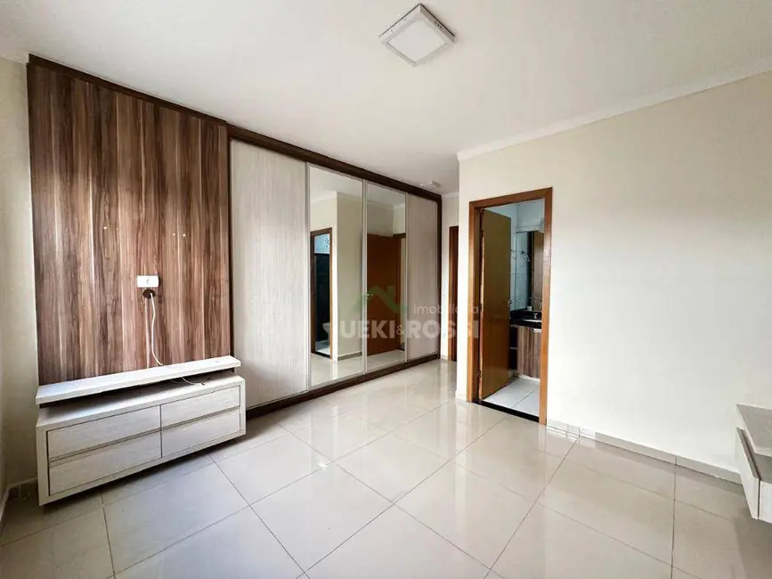 Foto 4 de Casa de Condomínio com 3 quartos à venda, 264m2 em Tucano, Londrina - PR