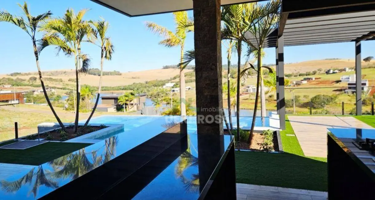 Casa de Condomínio com 3 quartos à venda e para alugar, 1500m2 em Sertanopolis - PR - imagem 4 Foto 4 de Casa de Condomínio com 3 quartos à venda e para alugar, 1500m2 em Sertanopolis - PR