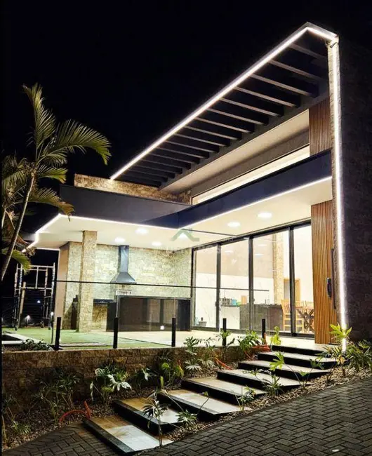 Casa de Condomínio com 3 quartos à venda e para alugar, 1500m2 em Sertanopolis - PR - imagem 9 Foto 9 de Casa de Condomínio com 3 quartos à venda e para alugar, 1500m2 em Sertanopolis - PR