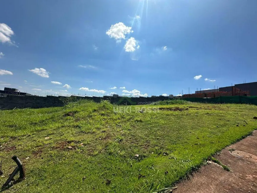 Foto 6 de Terreno / Lote à venda, 268m2 em Conjunto Habitacional Alexandre Urbanas, Londrina - PR
