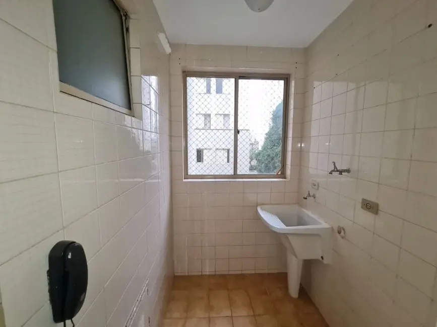 Foto 2 de Apartamento com 3 quartos à venda, 90m2 em Antares, Londrina - PR