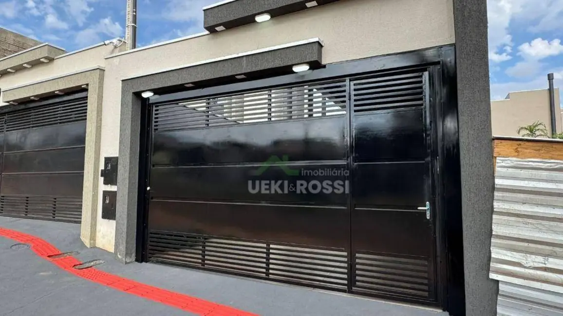 Foto 2 de Casa com 3 quartos à venda, 130m2 em Gleba Simon Frazer, Londrina - PR