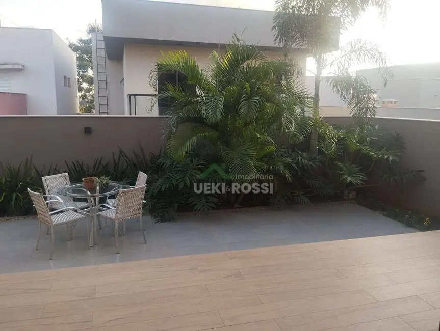 Foto 4 de Casa de Condomínio com 3 quartos à venda, 256m2 em Londrina - PR