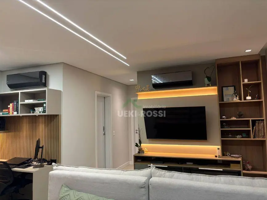 Apartamento com 3 quartos à venda, 182m2 em Londrina - PR - imagem 6 Foto 6 de Apartamento com 3 quartos à venda, 182m2 em Londrina - PR