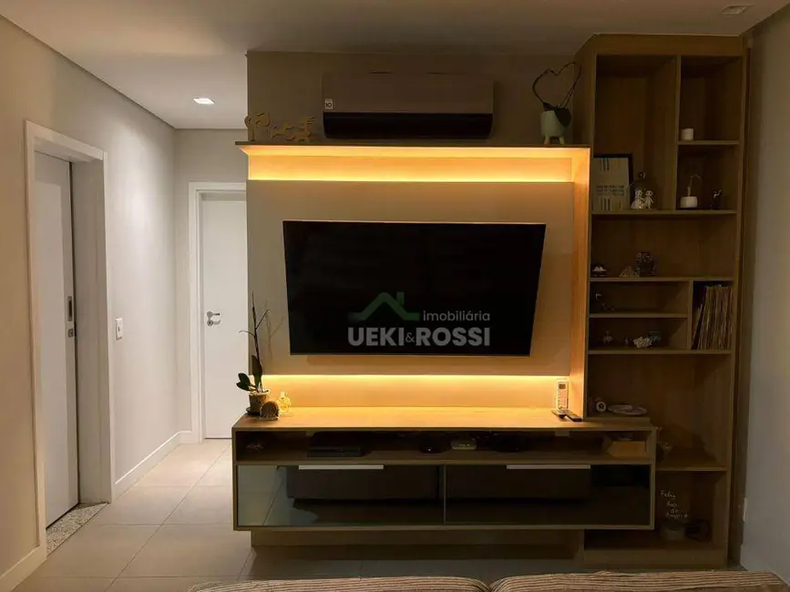 Apartamento com 3 quartos à venda, 182m2 em Londrina - PR - imagem 4 Foto 4 de Apartamento com 3 quartos à venda, 182m2 em Londrina - PR