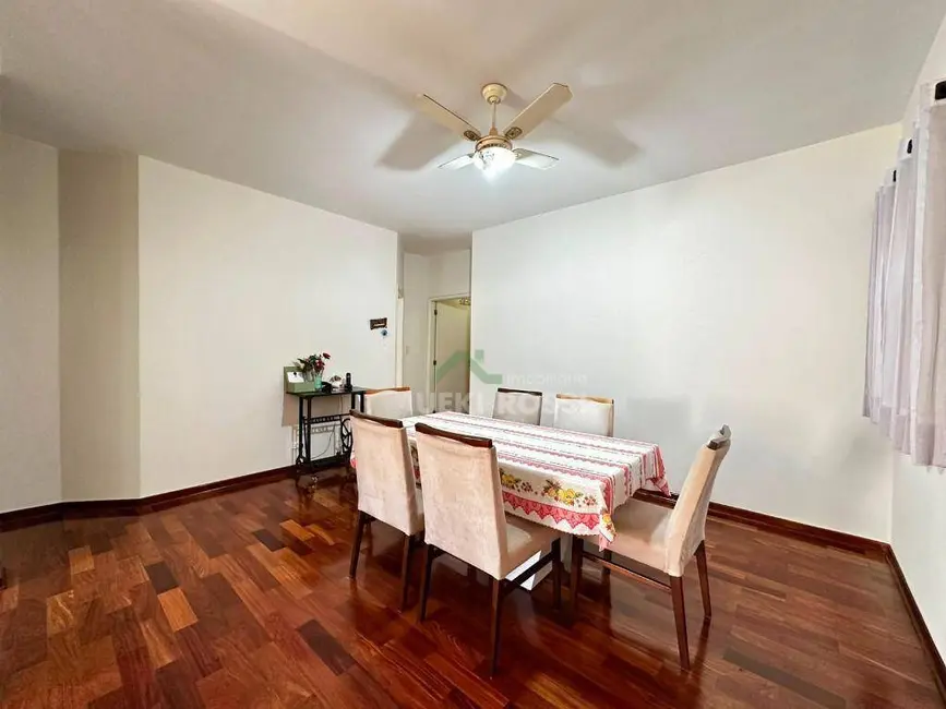 Casa com 3 quartos à venda, 360m2 em Brasília, Londrina - PR - imagem 7 Foto 7 de Casa com 3 quartos à venda, 360m2 em Brasília, Londrina - PR