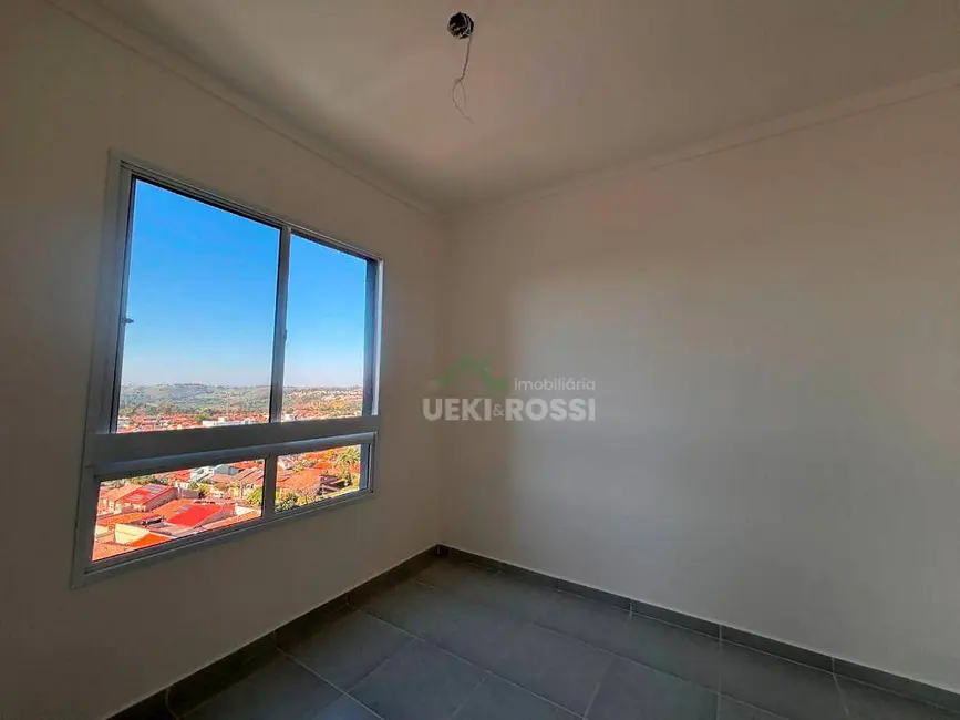 Foto 5 de Apartamento com 2 quartos para alugar, 72m2 em San Fernando, Londrina - PR