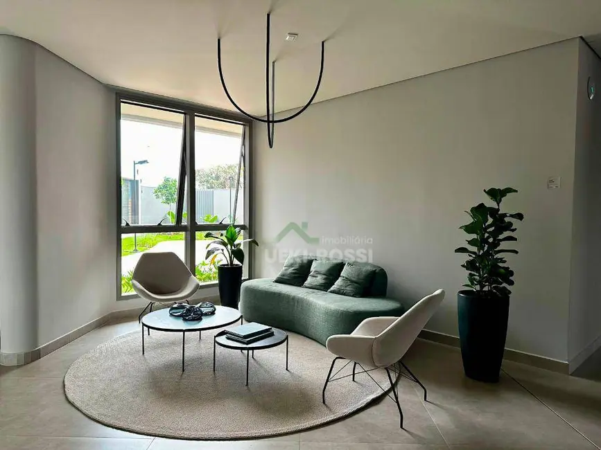 Foto 3 de Apartamento com 2 quartos à venda, 82m2 em Londrina - PR