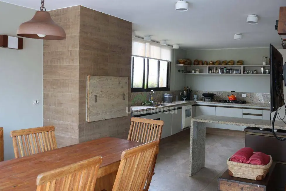 Apartamento com 6 quartos à venda, 761m2 em Centro, Londrina - PR - imagem 4 Foto 4 de Apartamento com 6 quartos à venda, 761m2 em Centro, Londrina - PR