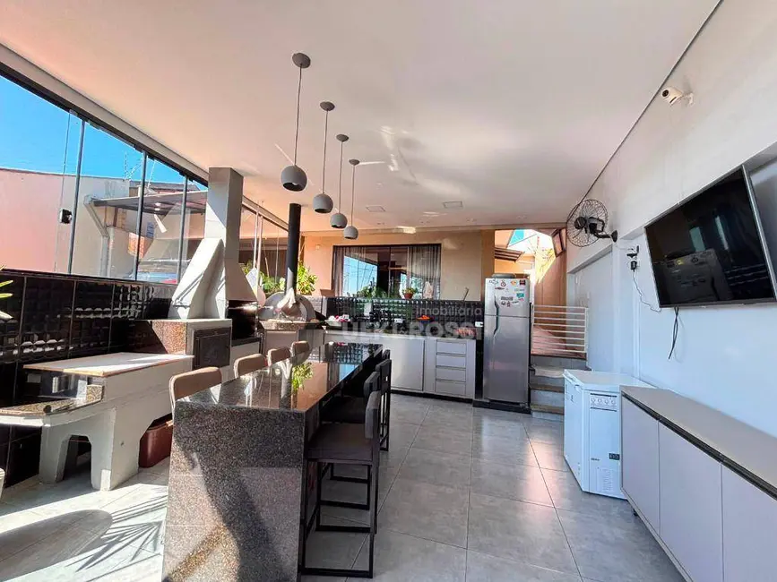 Foto 5 de Casa com 3 quartos à venda, 284m2 em Residencial José B Almeida, Londrina - PR