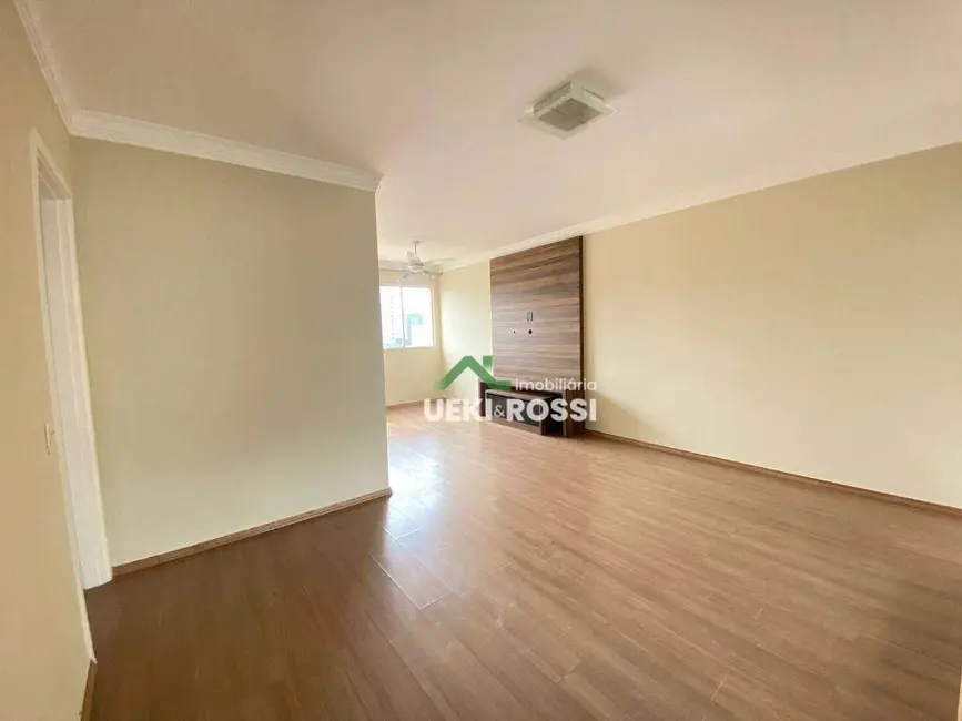Apartamento com 3 quartos à venda, 147m2 em Centro, Londrina - PR - imagem 9 Foto 9 de Apartamento com 3 quartos à venda, 147m2 em Centro, Londrina - PR