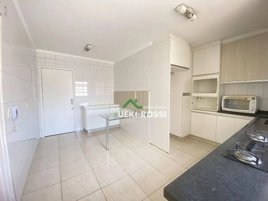 Apartamento com 3 quartos à venda, 147m2 em Centro, Londrina - PR - imagem 3 Foto 3 de Apartamento com 3 quartos à venda, 147m2 em Centro, Londrina - PR