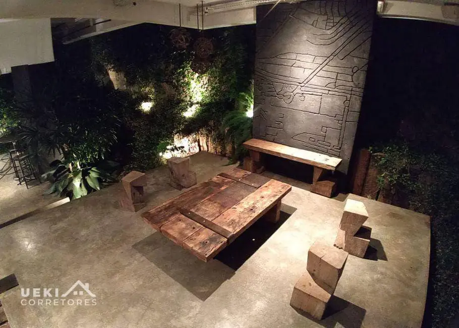 Casa com 1 quarto à venda, 360m2 em Portal de Versalhes 1, Londrina - PR - imagem 8 Foto 8 de Casa com 1 quarto à venda, 360m2 em Portal de Versalhes 1, Londrina - PR