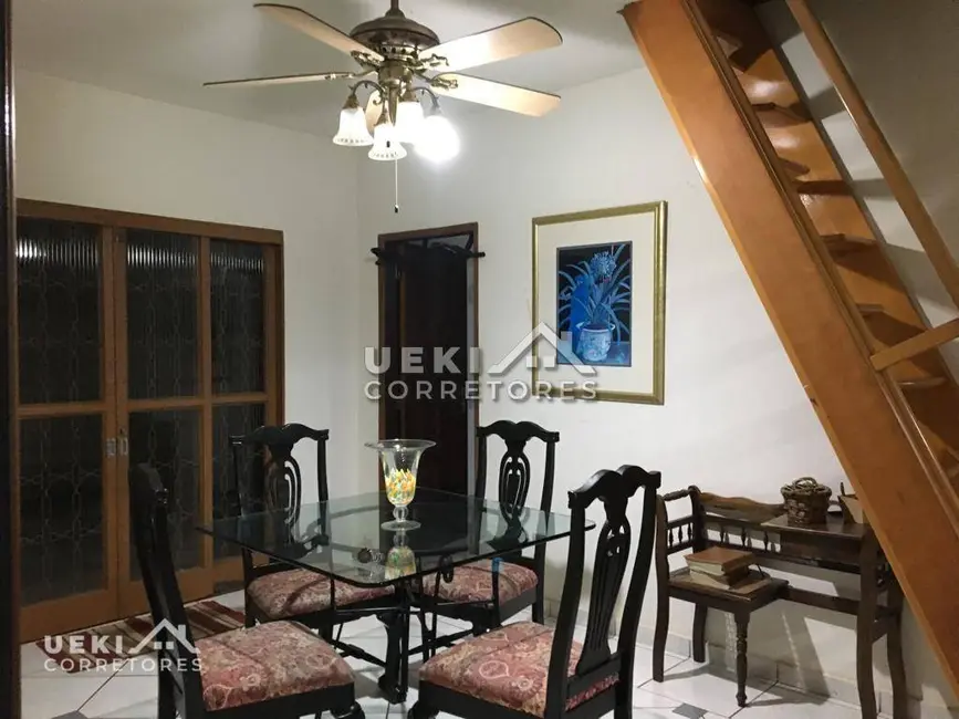 Casa com 4 quartos à venda, 378m2 em Jardim Alvorada, Londrina - PR - imagem 4 Foto 4 de Casa com 4 quartos à venda, 378m2 em Jardim Alvorada, Londrina - PR