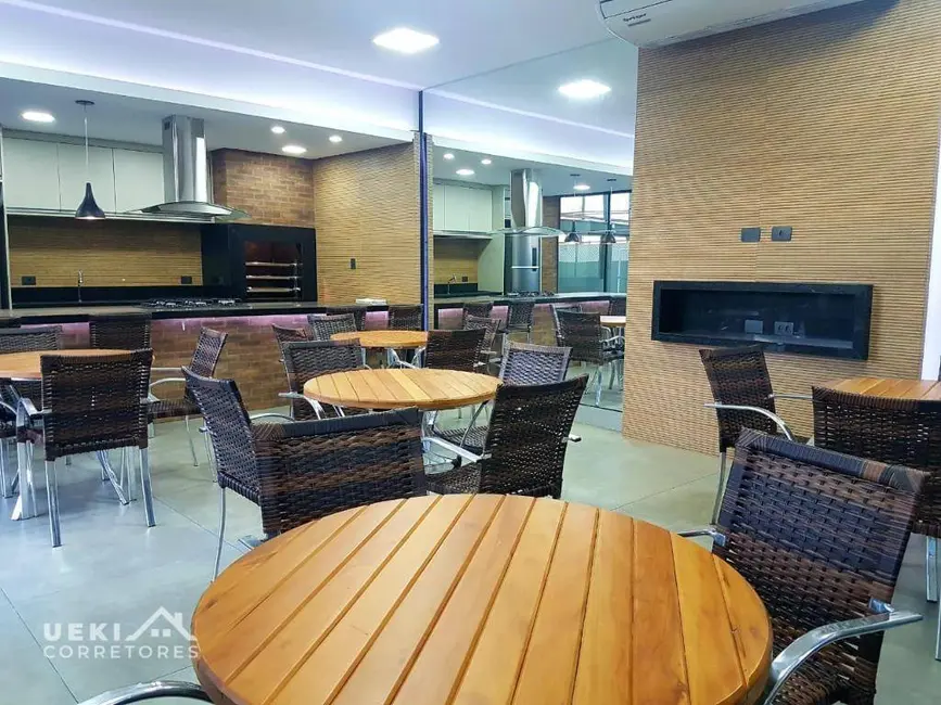 Apartamento com 3 quartos à venda, 128m2 em Centro, Londrina - PR - imagem 4 Foto 4 de Apartamento com 3 quartos à venda, 128m2 em Centro, Londrina - PR