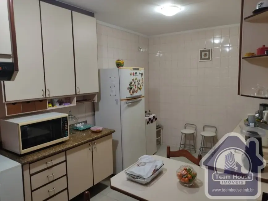 Foto 9 de Sobrado com 3 quartos à venda, 244m2 em Vila Lavínia, Mogi Das Cruzes - SP