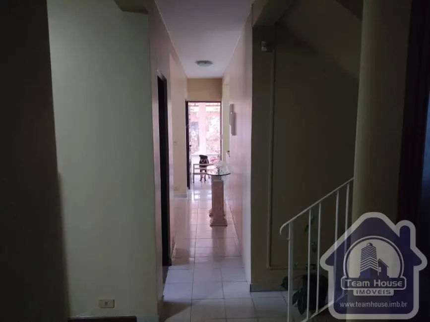 Foto 6 de Sobrado com 3 quartos à venda, 244m2 em Vila Lavínia, Mogi Das Cruzes - SP