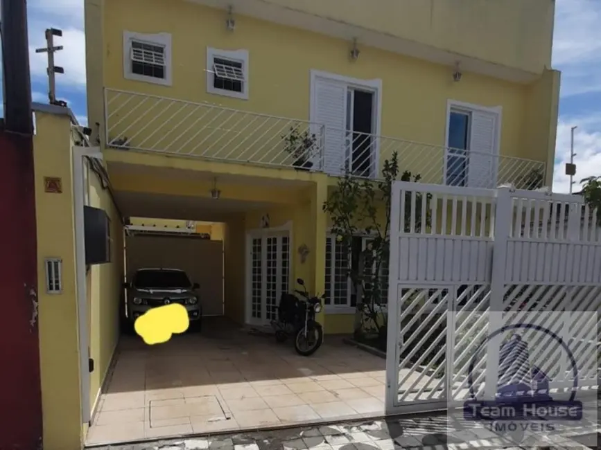 Foto 2 de Sobrado com 3 quartos à venda, 271m2 em Vila Amorim, Suzano - SP