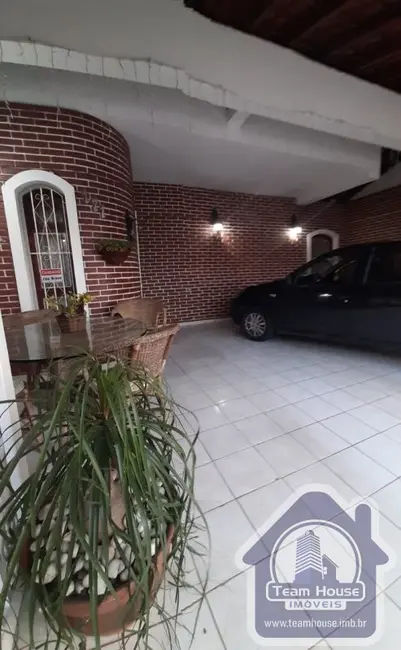 Sobrado com 3 quartos à venda, 173m2 em Vila Adelina, Suzano - SP - imagem 3 Foto 3 de Sobrado com 3 quartos à venda, 173m2 em Vila Adelina, Suzano - SP