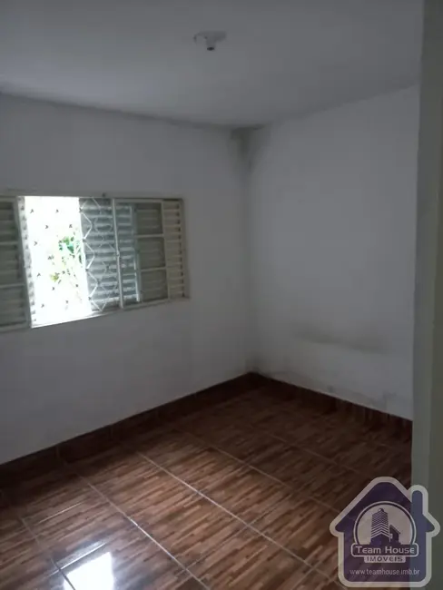 Casa com 2 quartos à venda, 85m2 em Jardim Revista, Suzano - SP - imagem 6 Foto 6 de Casa com 2 quartos à venda, 85m2 em Jardim Revista, Suzano - SP