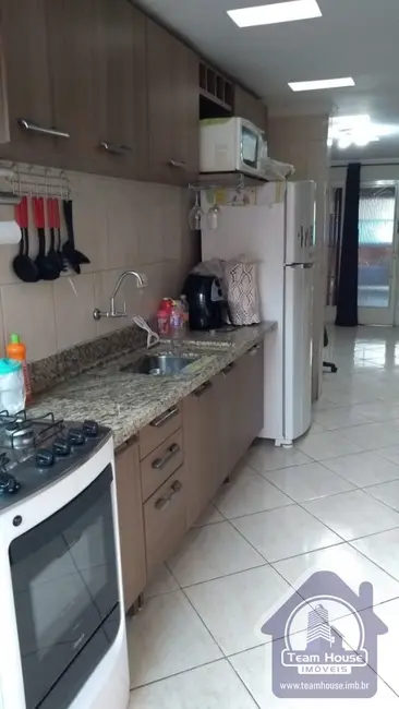 Casa com 2 quartos à venda, 125m2 em Jardim Nova Poá, Poa - SP - imagem 5 Foto 5 de Casa com 2 quartos à venda, 125m2 em Jardim Nova Poá, Poa - SP