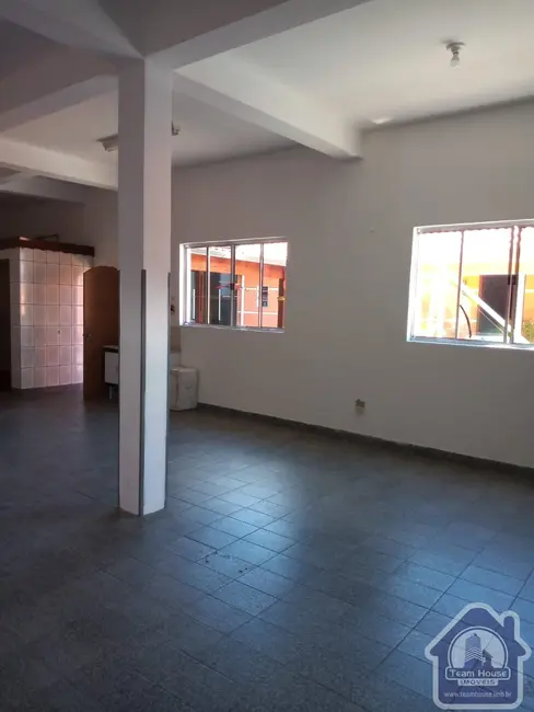 Foto 2 de Loja para alugar, 349m2 em Taba Marajoara, Suzano - SP
