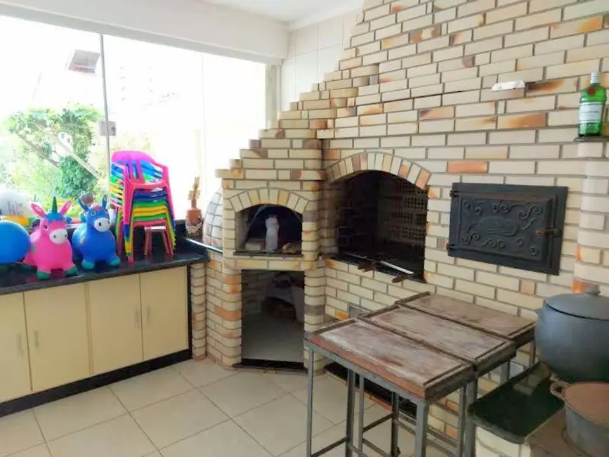 Casa com 6 quartos à venda, 674m2 em Peruibe - SP - imagem 8 Foto 8 de Casa com 6 quartos à venda, 674m2 em Peruibe - SP