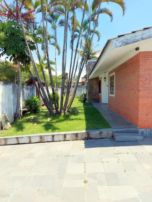 Foto 5 de Casa com 4 quartos à venda e para alugar, 750m2 em Peruibe - SP