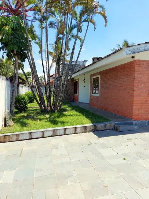 Foto 4 de Casa com 4 quartos à venda e para alugar, 750m2 em Peruibe - SP