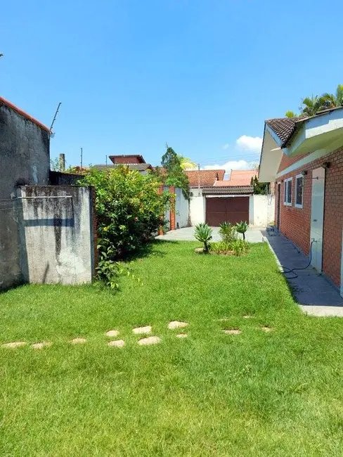 Foto 9 de Casa com 4 quartos à venda e para alugar, 750m2 em Peruibe - SP
