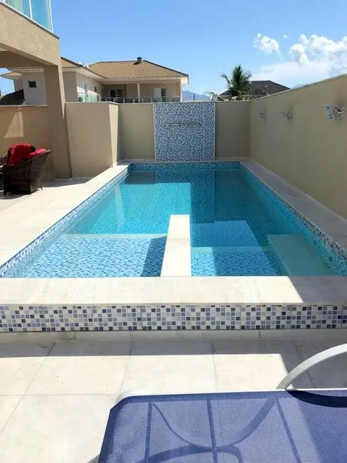 Casa com 5 quartos à venda, 312m2 em Peruibe - SP - imagem 5 Foto 5 de Casa com 5 quartos à venda, 312m2 em Peruibe - SP