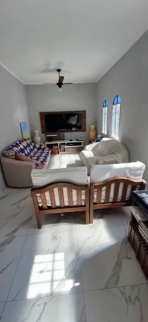 Casa com 3 quartos à venda, 250m2 em Peruibe - SP - imagem 1 Foto 1 de Casa com 3 quartos à venda, 250m2 em Peruibe - SP