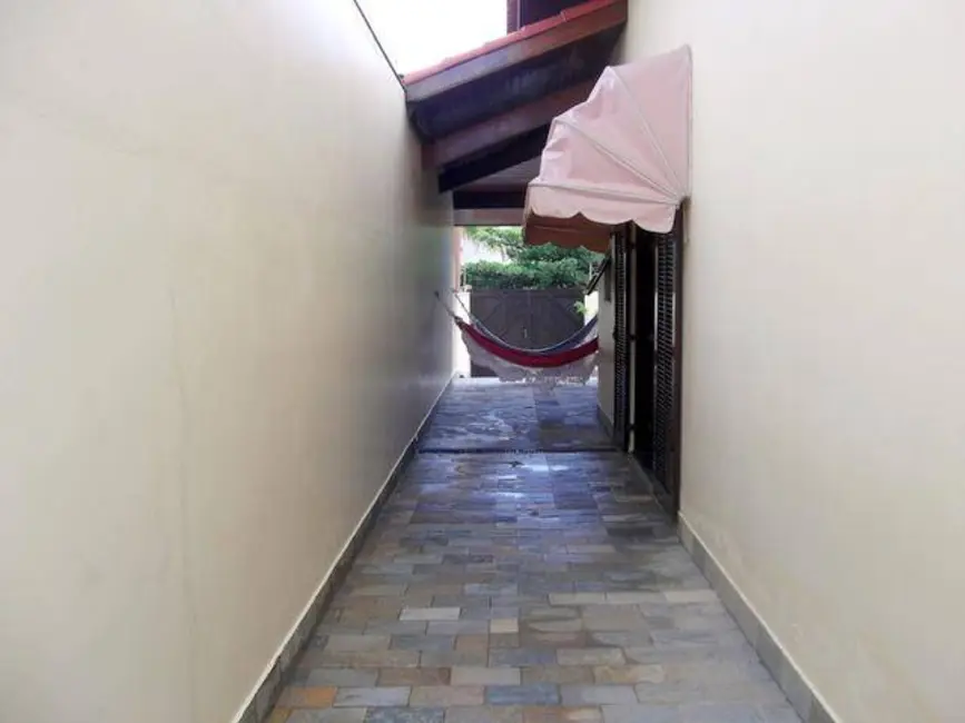 Foto 4 de Casa com 3 quartos à venda e para alugar, 135m2 em Peruibe - SP