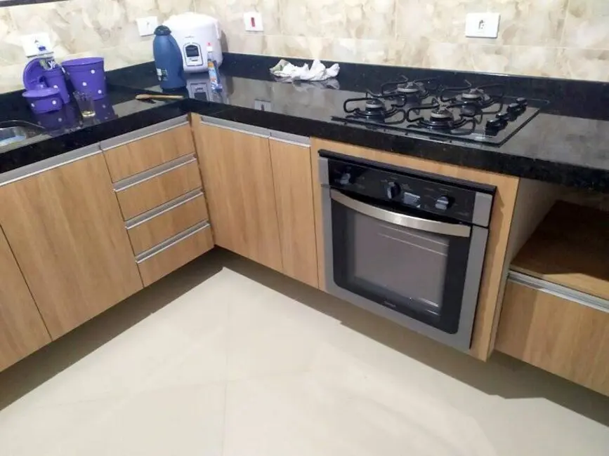 Casa com 3 quartos à venda, 260m2 em Peruibe - SP - imagem 6 Foto 6 de Casa com 3 quartos à venda, 260m2 em Peruibe - SP