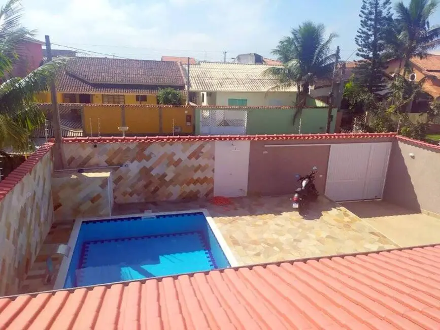 Casa com 3 quartos à venda, 260m2 em Peruibe - SP - imagem 4 Foto 4 de Casa com 3 quartos à venda, 260m2 em Peruibe - SP