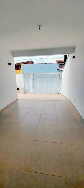 Casa com 4 quartos à venda, 250m2 em Peruibe - SP - imagem 7 Foto 7 de Casa com 4 quartos à venda, 250m2 em Peruibe - SP
