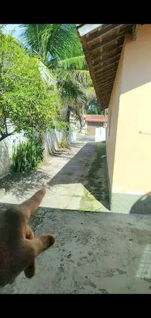 Foto 8 de Casa com 2 quartos à venda em Peruibe - SP