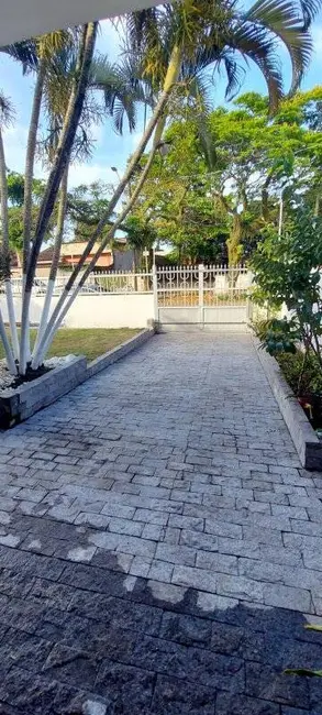 Casa com 3 quartos à venda, 800m2 em Centro, Peruibe - SP - imagem 5 Foto 5 de Casa com 3 quartos à venda, 800m2 em Centro, Peruibe - SP
