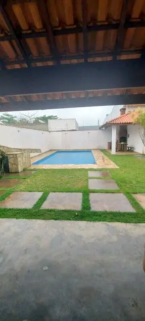 Foto 2 de Casa com 4 quartos à venda, 350m2 em Peruibe - SP