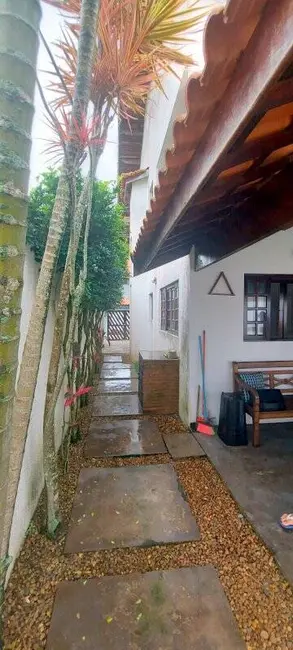 Casa com 4 quartos à venda, 350m2 em Peruibe - SP - imagem 9 Foto 9 de Casa com 4 quartos à venda, 350m2 em Peruibe - SP