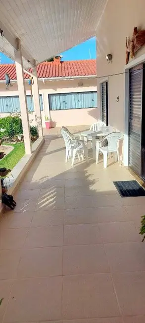 Casa com 5 quartos à venda, 565m2 em Peruibe - SP - imagem 5 Foto 5 de Casa com 5 quartos à venda, 565m2 em Peruibe - SP